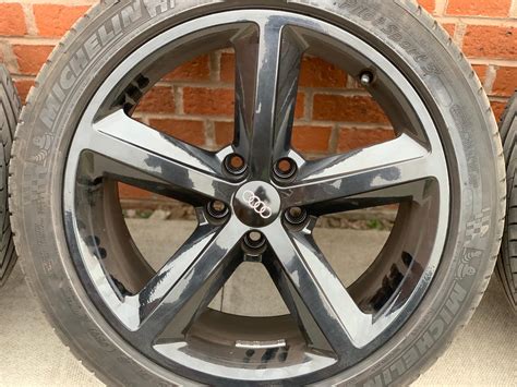 Genuine Audi Ronal R18 alloys in South Derbyshire für 550 00 zum