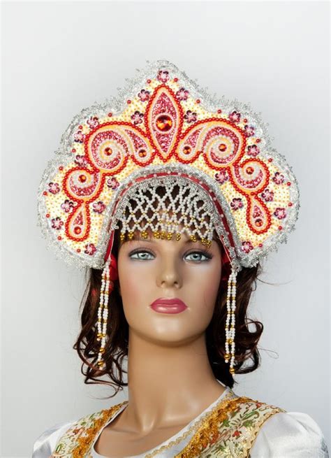 Русский кокошник