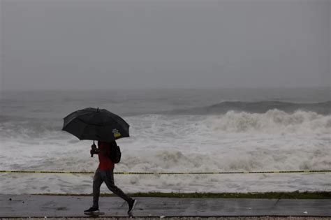 El Coe Mantiene Una Provincia En Alerta Amarilla Y Ocho En Verde Por Las Lluvias Acento