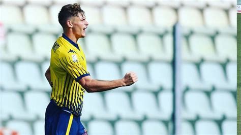 Modena Bari Che Tripletta Per Bonfanti Nella Supercoppa Di Serie C