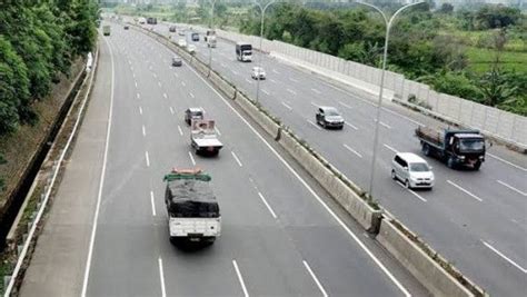 Ada 1 6 Juta Kendaraan Lintasi Tol Tangerang Merak Selama Arus Mudik