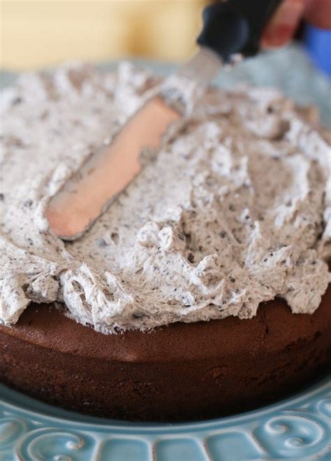 Fluffy Oreo Buttercream Frosting Recipe Cookies And Cups