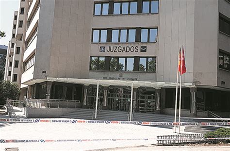 Los Obsoletos Juzgados De Plaza De Castilla Se Lavan La Cara