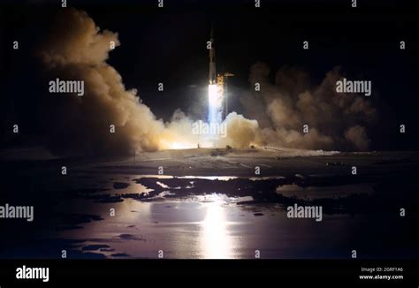 7 Dec 1972 The Huge 363 Feet Tall Apollo 17 Spacecraft 114