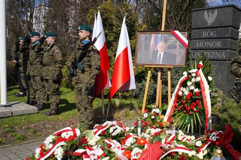 Ta tragedia dotknęła wszystkich Polaków Mija 13 lat od katastrofy