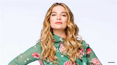 Hot And Sexy Annie Murphy Photos ThBLOG