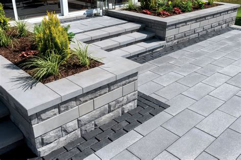 Unilock | Retaining Wall Blocks | Schut's