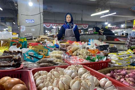 Bahan Pokok Di Kota Bandung Merangkak Naik Imbas Kemarau Panjang