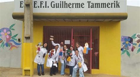 Acadêmicos de Enfermagem realizam atividades na Escola Guilherme