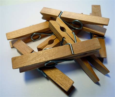 Paper Firefly: Pegs