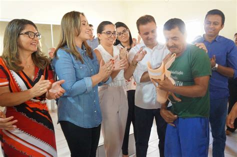 Prefeitura De São Pedro Do Piauí Realiza Entrega De Vários Itens