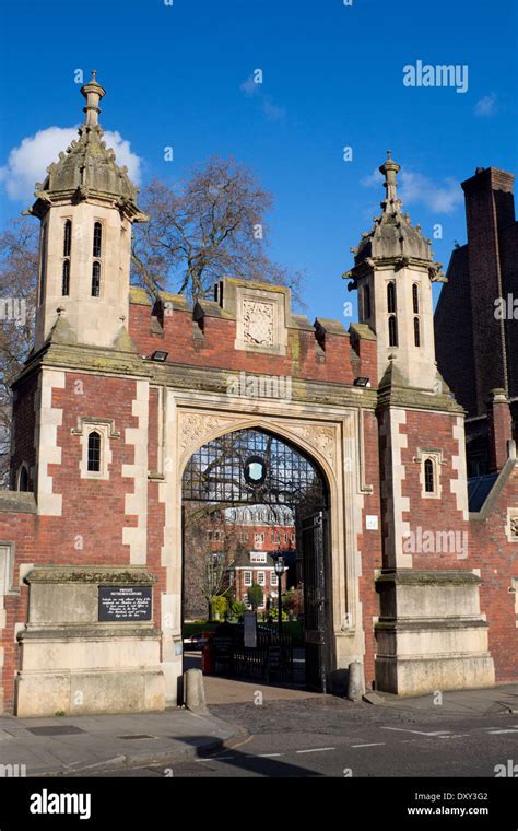 Main Gate View To New Square Lincolns Inn London England Uk Stock