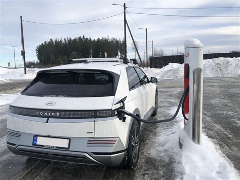 Ioniq 5 charging at Tesla Supercharger | Hyundai IONIQ Forum