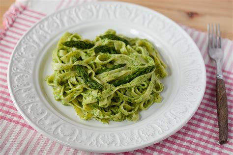 Pesto Ze Szparag W Do Makaronu