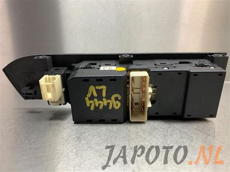 Multi Functional Window Switch Chevrolet Captiva 2 4 16V 4x4 202005436