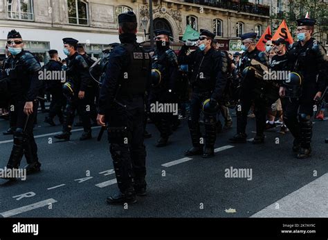 Salaires Des Fonctionnaires Hi Res Stock Photography And Images Alamy