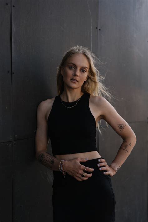 Work - Wenla Väärälä