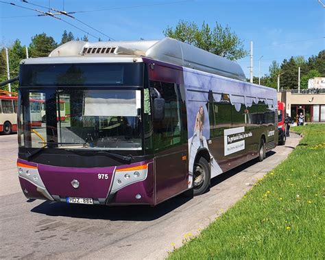 Luminor Banko Reklama Ant Viešojo Transporto Grabmedialt
