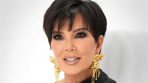 Selebritas Yang Pernah Bekerja Jadi Pramugari Termasuk Kris Jenner