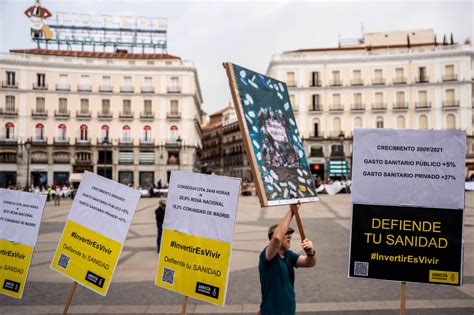 Galería Madridiario Cadena humana en Madrid para reclamar una sanidad