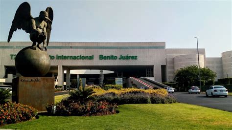 Terminal De Autobuses Del Aeropuerto Internacional De La Ciudad De