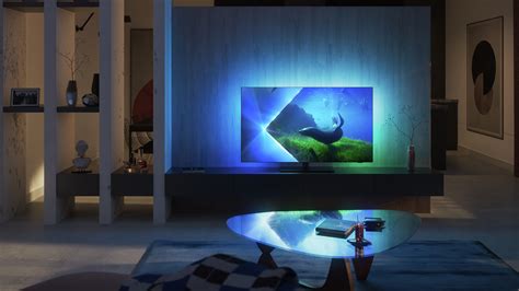 Mit Hellem Oled Ex Panel In Fünf Größen Neuer 4k Smart Tv Philips