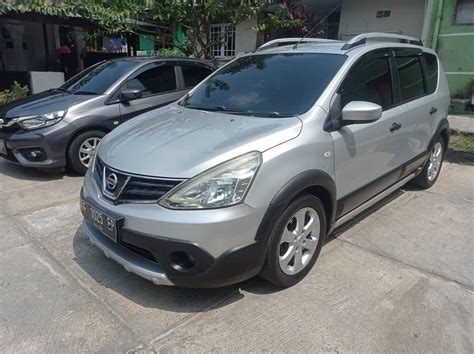 Mobil Bekas Nissan Livina XGear AT Tahun 2014 Warna Silver Di Jakarta