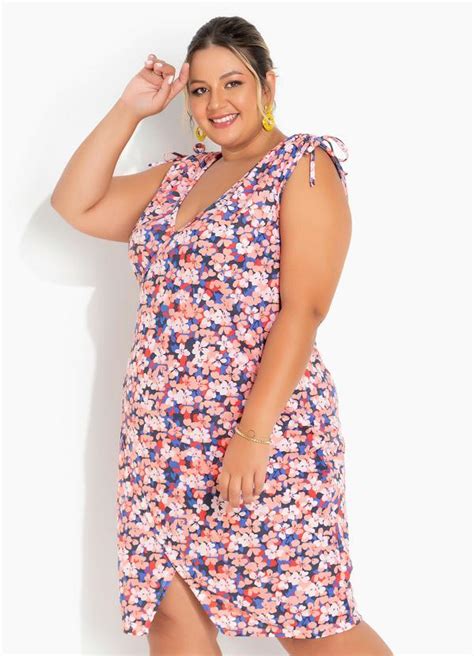 Vestido Floral Salmão Transpassado Plus Size Marguerite