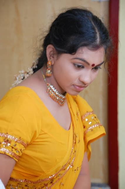 சகஸ ஊமப வணடம thangai sex Tamil Kama kathaigal