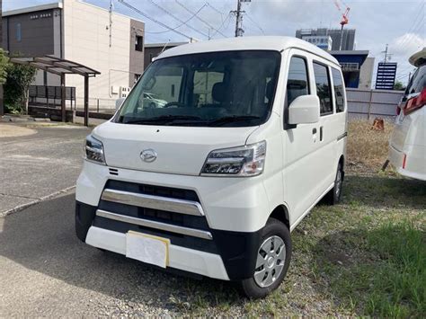 Daihatsu Hijet Cargo Cruise Sa Iii White Km Details