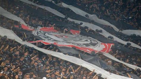 Torcedor Elege Os Melhores E Piores Jogadores Do Corinthians