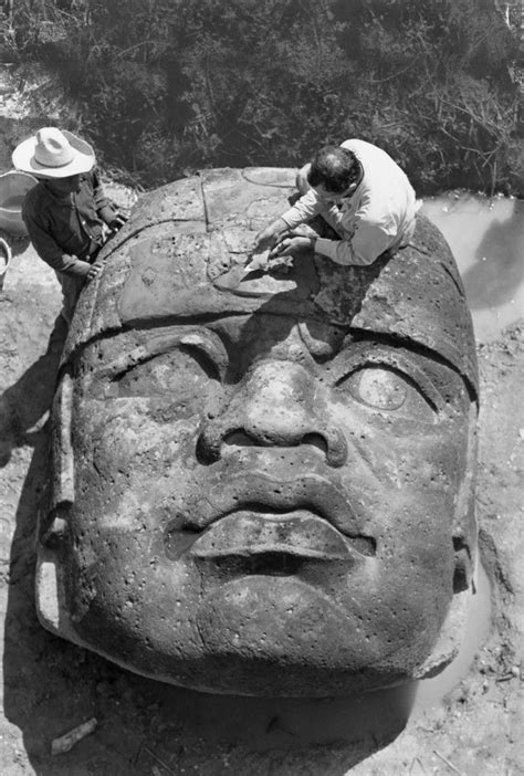 Cory Doctorow Elsewheregreen Excavation Of A Olmec Head 1946 In