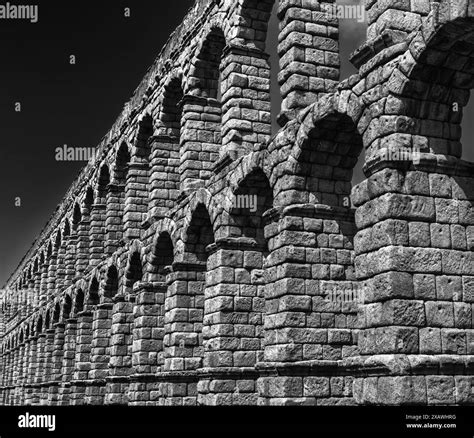 Aqueduct and urban view Black and White Stock Photos & Images - Alamy