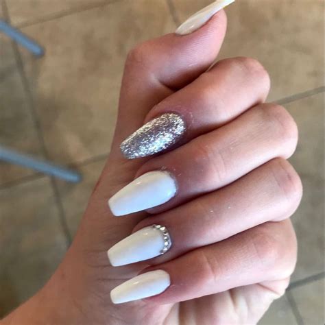 Stylish White Nail Designs And Ideas For This Fall Koees Blog