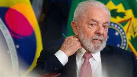 Lula Pulls Off Rare Trick Twice Wooing Wall Street And The Poor