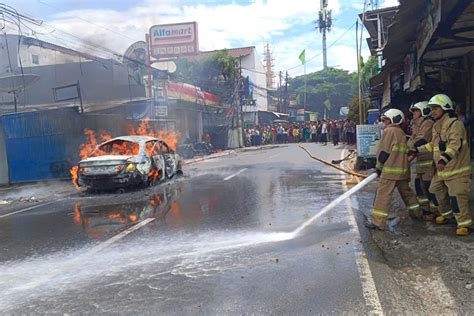 Tabung Gas Meledak Mobil Sedan Terbakar Di Cakung Barat