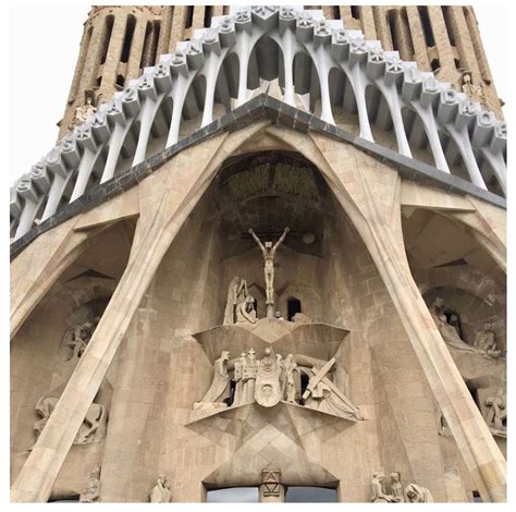 Temple Expiatori De La Sagrada Familia Black Gate