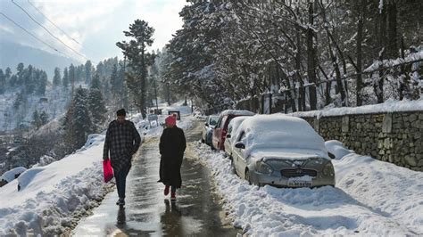 Kashmir Reels Under Sub Zero Temperature Daily Excelsior