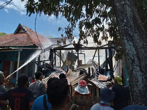 Enam Rumah Di Kota Bima Terbakar Salah Satunya Rumah Lurah Kodo