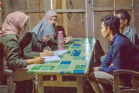 Mahasiswa KKN Unisnu Jepara Lakukan Pendampingan Izin Usaha Dan