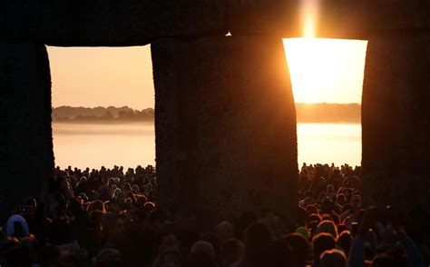 Celebraciones Del Solsticio De Verano En Stonehenge