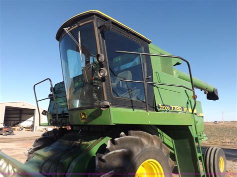 1982 John Deere 7720 Turbo Combine In Spearville Ks Item K3034 Sold Purple Wave