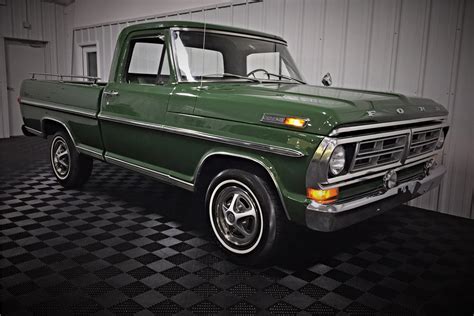 1972 Ford F 100 Sport Custom Pickup