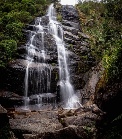 Cachoeira V U Da Noiva Parque Nacional De Itatiaia Flickr