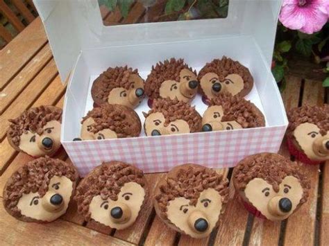 Easy Hedgehog Cake Ideas Youll Love The Whoot Hedgehog Cake