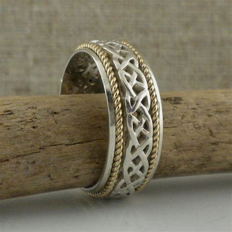 Celtic Love Knot Wedding Ring — Unique Celtic Wedding Rings — Unique ...