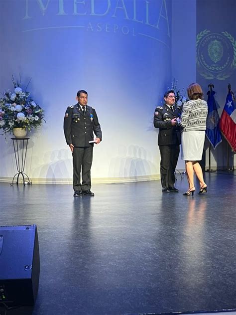 Becarios Egresados Del Curso Oficial Graduado En Investigacion