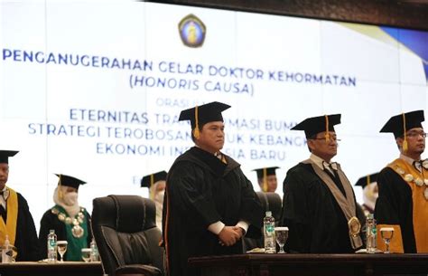 Erick Thohir Terima Gelar Kehormatan Doktor Honoris Causa Dari