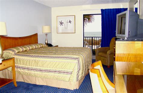 Ocean Sands Beach Inn (St. Augustine, FL) - Resort Reviews ...