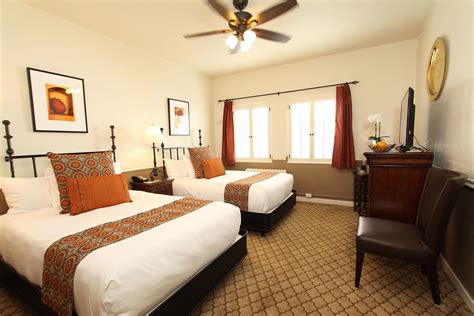 Carmel Hotel Double Beds Rooms & Rates | Cypress Inn - Carmel by the ...